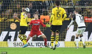 Dortmund đấu với Paderborn nhận định, soi kèo trận ngày 3/2