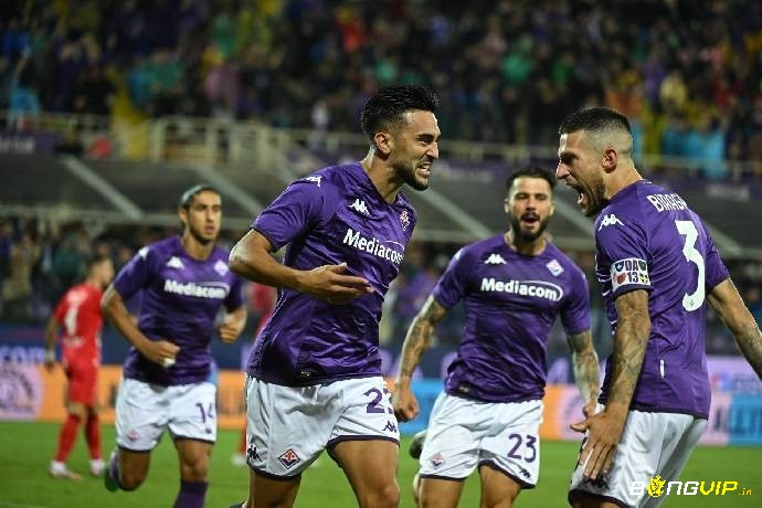 Fiorentina đang gặp khó khăn khi thi đấu tại sân chơi châu lục