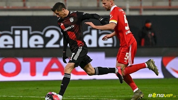 Hướng dẫn soi keo Union Berlin vs Bayern Munich chuẩn