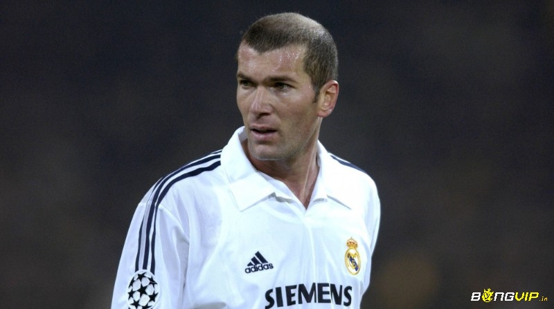 Top 10 cầu thủ xuất sắc nhất Real Madrid, cầu thủ vĩ đại thế giới là Zinedine Zidane