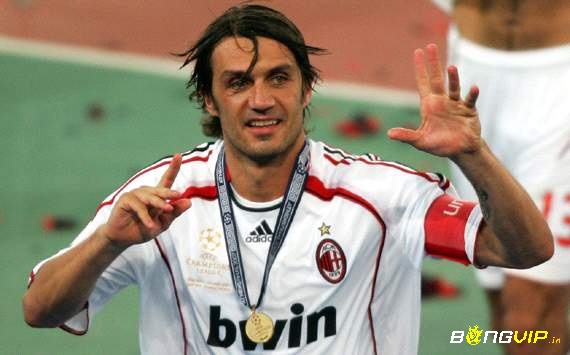 Top 10 cầu thủ xuất săc nhất Serie A: Paolo